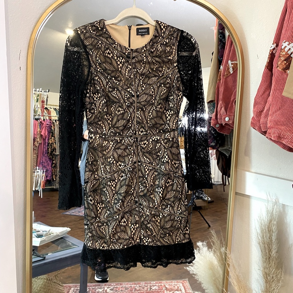 Bardot back and nude lace detail dress  XS